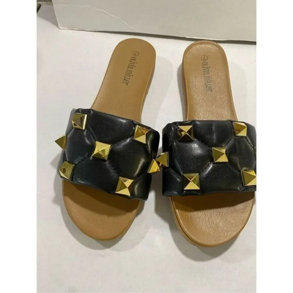 New Olivia Miller black and gold‎ Skylar slide size 7
